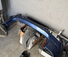 Ban-Kuza hissələr BMW