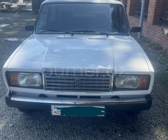 LADA (VAZ) 2107 2009 Benzin 75 Sedan 75806 km Mexanika