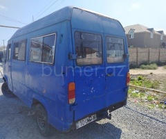 Mercedes 208 D 1991 Dizel 90 300000 km Mikroavtobuslar Mexanika