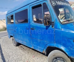 Mercedes 208 D 1991 Dizel 90 300000 km Mikroavtobuslar Mexanika