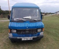 Mercedes 208 D 1989 Dizel 129 20000 km Mikroavtobuslar Mexanika