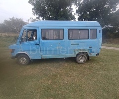 Mercedes 208 D 1989 Dizel 129 20000 km Mikroavtobuslar Mexanika