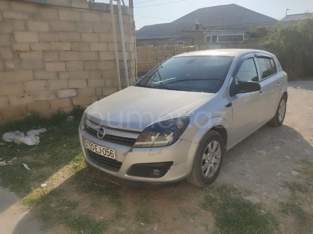 Opel Astra 2004 Benzin 80 Hetçbek 350000 km Mexanika