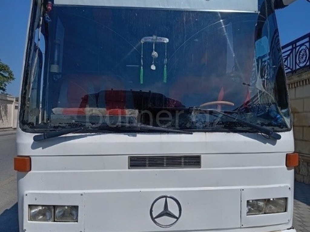 Mercedes 0303 1992 Dizel 500 500000 km Avtobuslar Mexanika