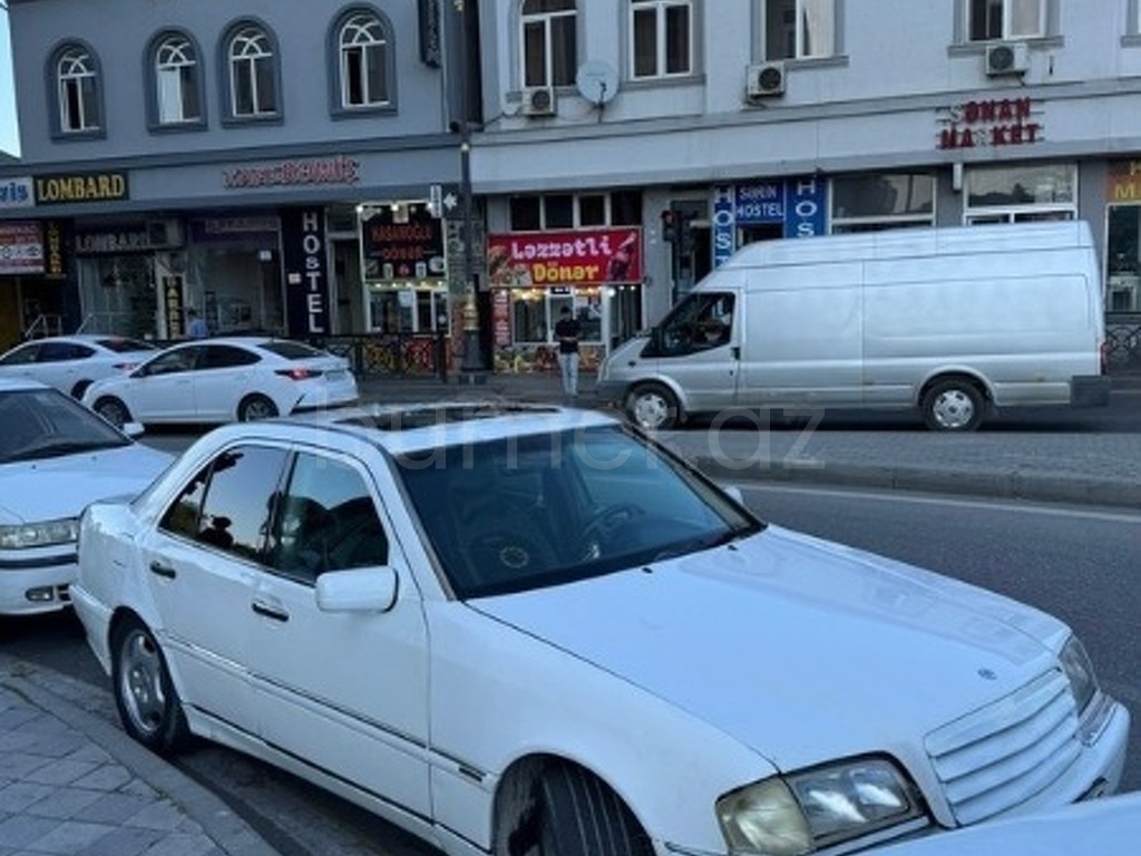 Mercedes C Class C 230 1998 Benzin 193 Sedan 250000 km Avtomat