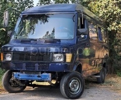 Mercedes 208 D 1992 Dizel 80 562988 km Mikroavtobuslar Mexanika