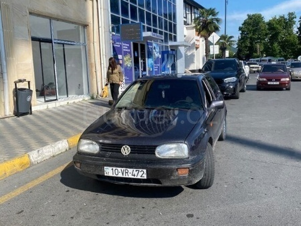 Volkswagen Golf 1994 Benzin 90 Hetçbek 300000 km Mexanika
