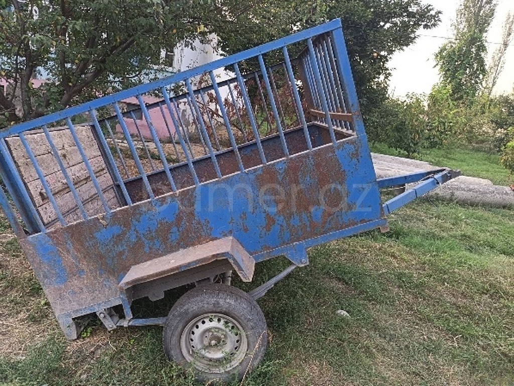 2013 Kiçik yük qoşquları