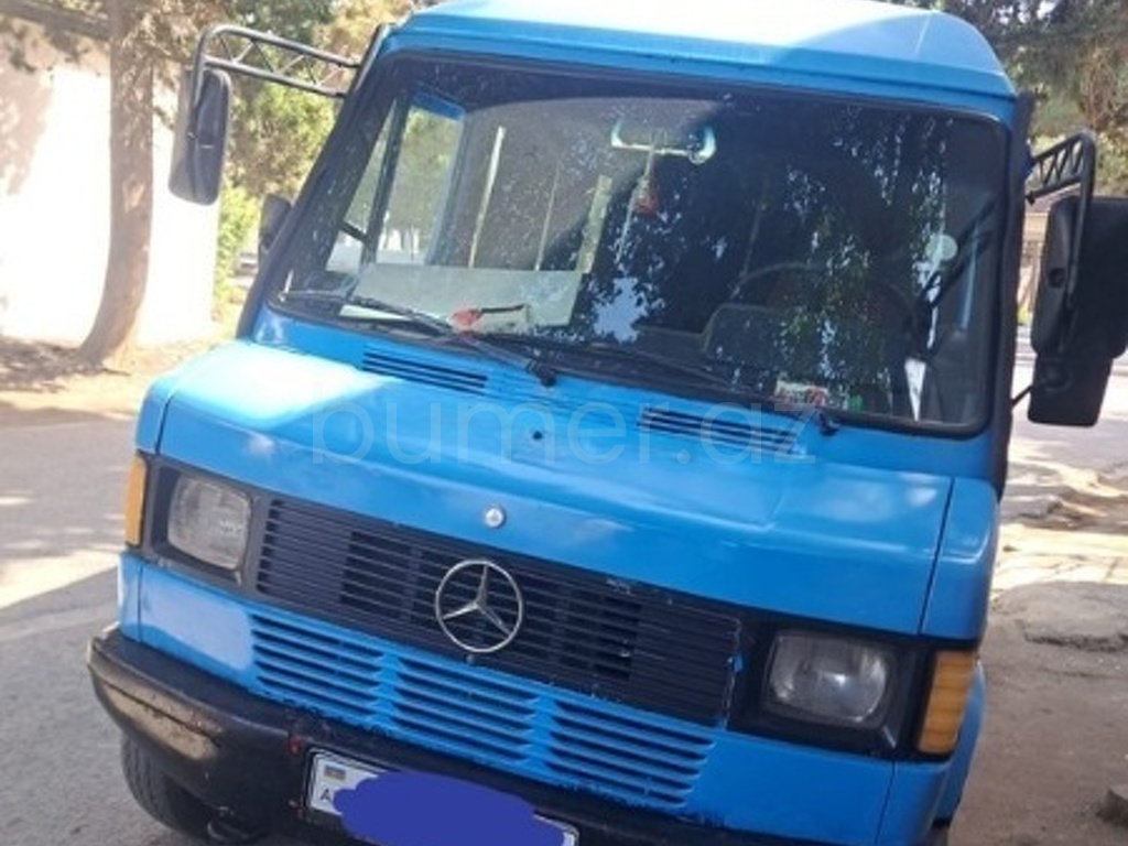 Mercedes 208 D 1993 Dizel 107 410000 km Mikroavtobuslar Mexanika