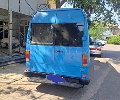 Mercedes 208 D 1993 Dizel 107 410000 km Mikroavtobuslar Mexanika