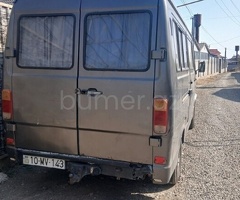 Mercedes 208 D 1995 Dizel 111 440000 km Mikroavtobuslar Mexanika