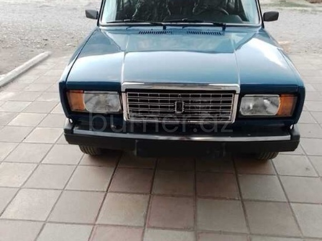 LADA (VAZ) 2107 2009 Benzin 75 Sedan 220000 km Mexanika