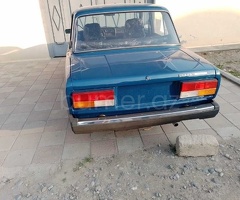 LADA (VAZ) 2107 2009 Benzin 75 Sedan 220000 km Mexanika