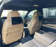 BMW 7-series 740 2014 Benzin 320 Sedan 138000 km Avtomat