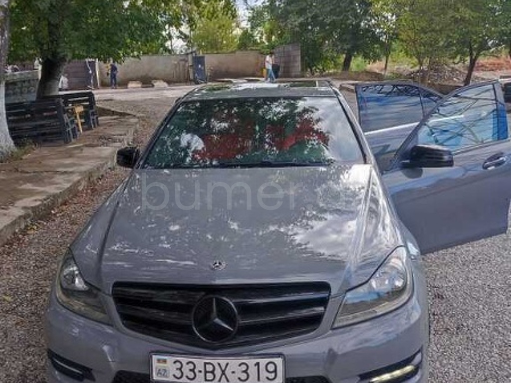 Mercedes C Class C 250 2014 Benzin 204 Sedan 221500 km Avtomat