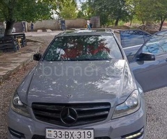 Mercedes C Class C 250 2014 Benzin 204 Sedan 221500 km Avtomat