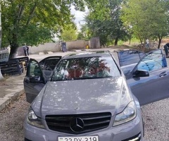 Mercedes C Class C 250 2014 Benzin 204 Sedan 221500 km Avtomat