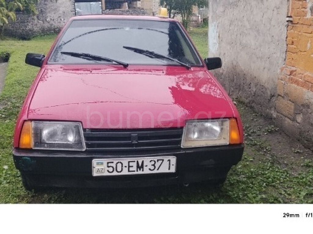 LADA (VAZ) 21099 1983 Benzin 70 Sedan 280000 km Mexanika