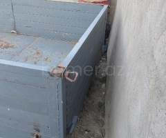 2004 Kiçik yük qoşquları