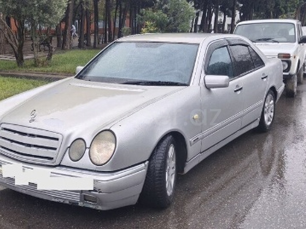 Mercedes E Class E 200 1998 Benzin 192 Sedan 315000 km Avtomat