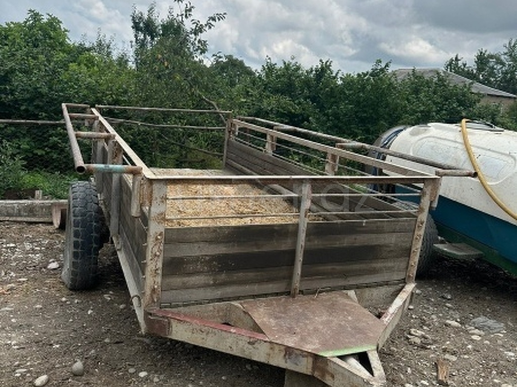 2001 Kiçik yük qoşquları