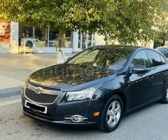Chevrolet Cruze 2013 Benzin 140 Sedan 300000 km Avtomat