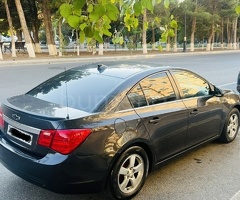 Chevrolet Cruze 2013 Benzin 140 Sedan 300000 km Avtomat