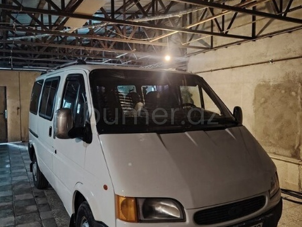 Ford Transit 2000 Dizel 75 385000 km Mikroavtobuslar Mexanika