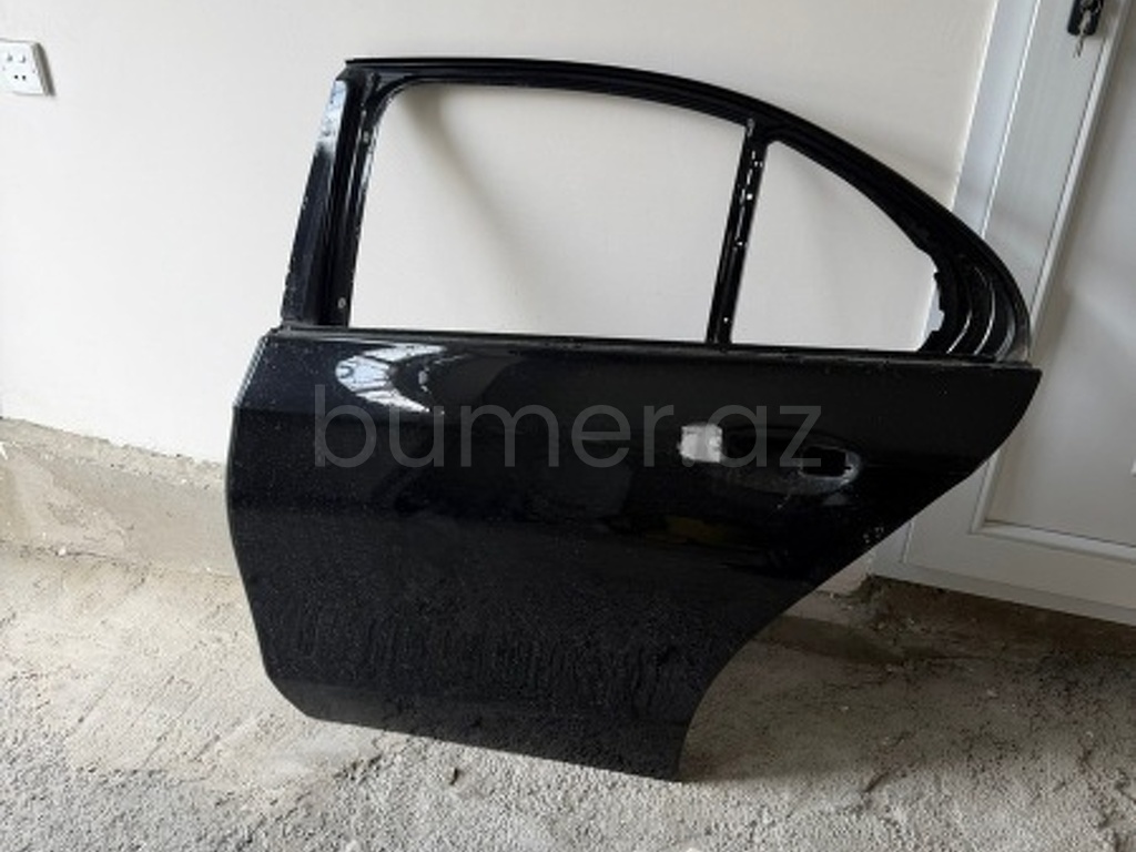 Ban-Kuza hissələr Mercedes