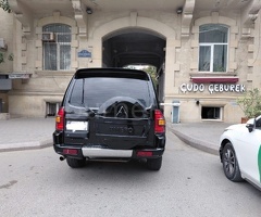 Mitsubisi Pajero 2002 Benzin 180 Offoard / SUV 300000 km Avtomat