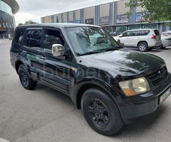 Mitsubisi Pajero 2002 Benzin 180 Offoard / SUV 300000 km Avtomat