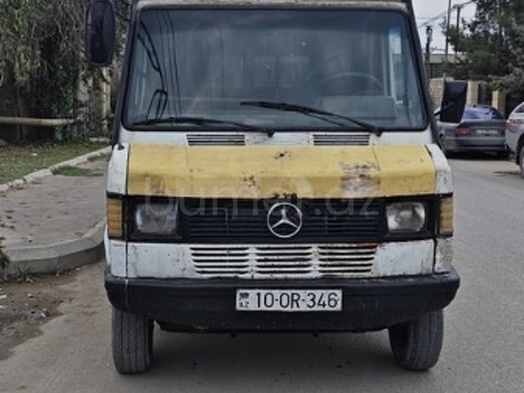 Mercedes 208 D 1992 Dizel 90 356984 km Mikroavtobuslar Mexanika