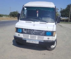 Mercedes 208 D 1993 Dizel 82 150000 km Mikroavtobuslar Mexanika