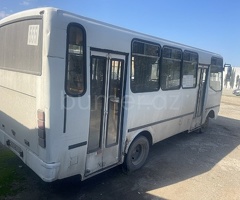Isuzu NP 37 2011 Dizel 170 500000 km Avtobuslar Mexanika