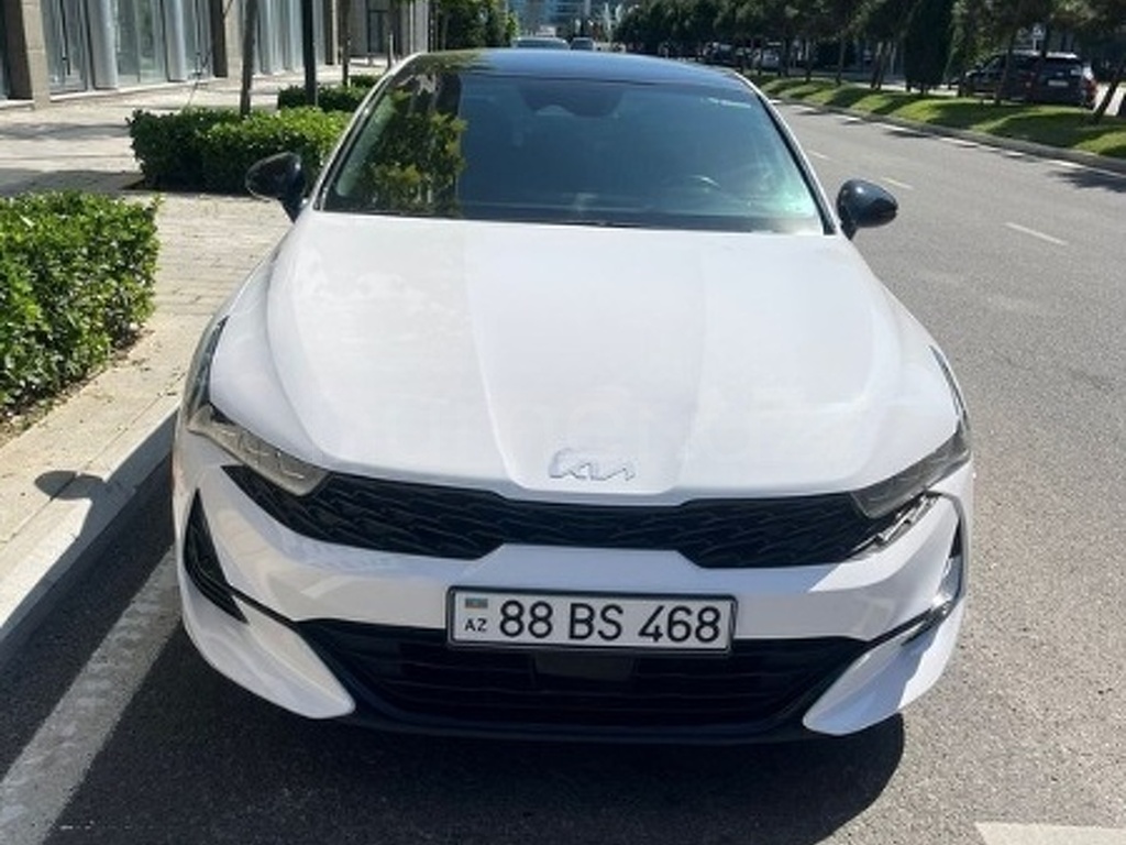 Kia K5 2021 Benzin 180 Sedan 75639 km Avtomat