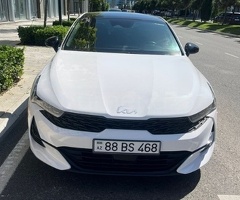 Kia K5 2021 Benzin 180 Sedan 75639 km Avtomat