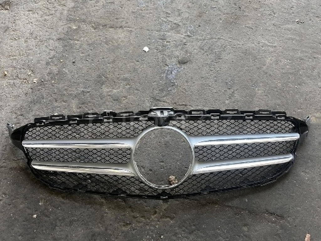 Ban-Kuza hissələr Mercedes
