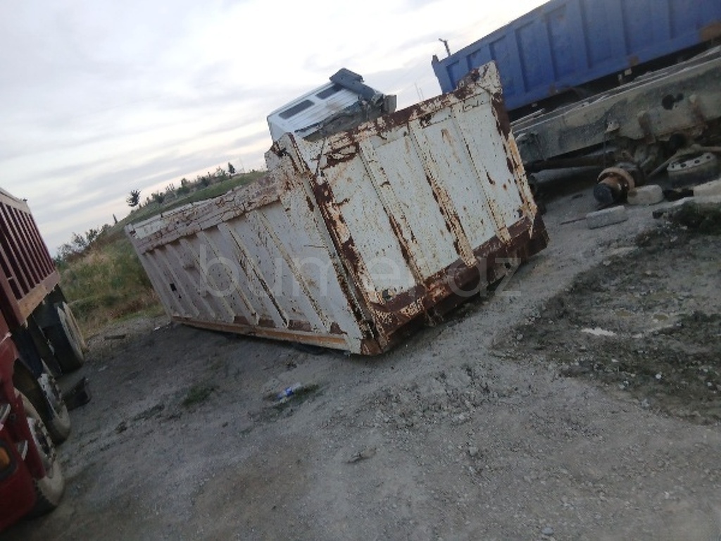2012 Böyük yük qoşquları