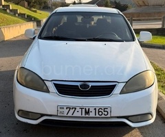Daewo Gentra 2014 Benzin 107 Sedan 258400 km Mexanika