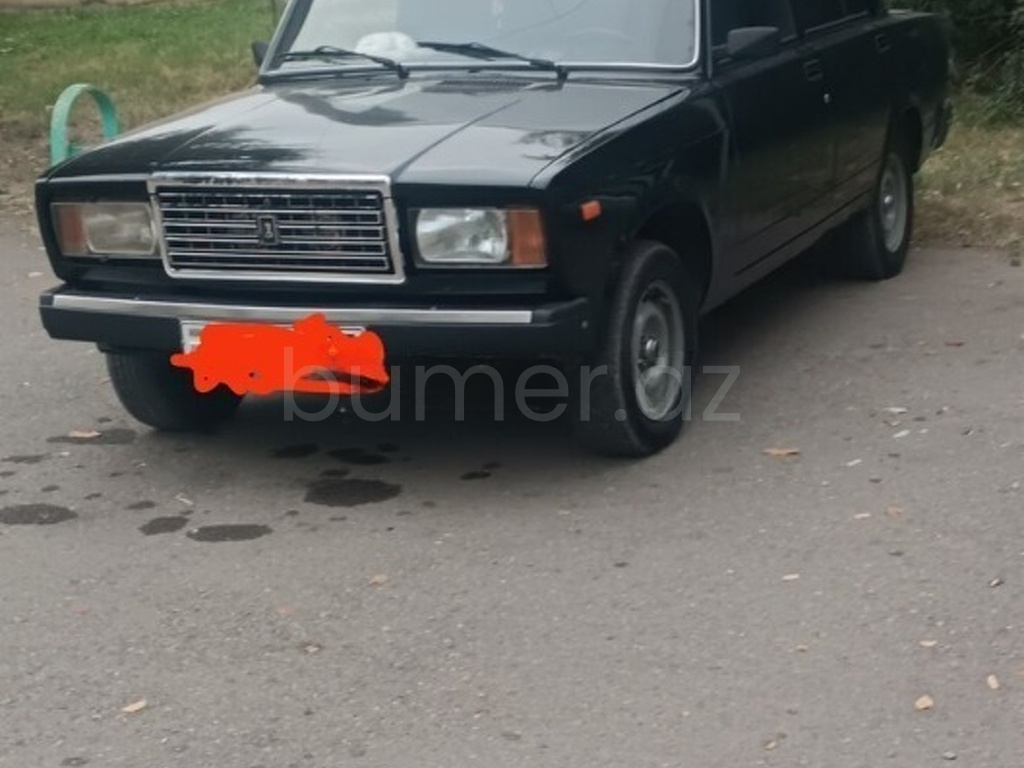 LADA (VAZ) 2107 2009 Benzin 75 Sedan 38500 km Mexanika