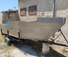 1993 Mühərrikli qayıqlar