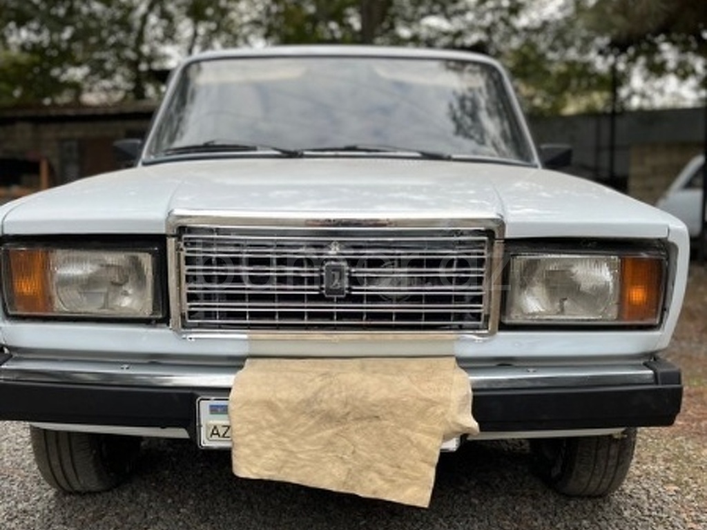 LADA (VAZ) 2107 2007 Benzin 75 Sedan 45236 km Mexanika