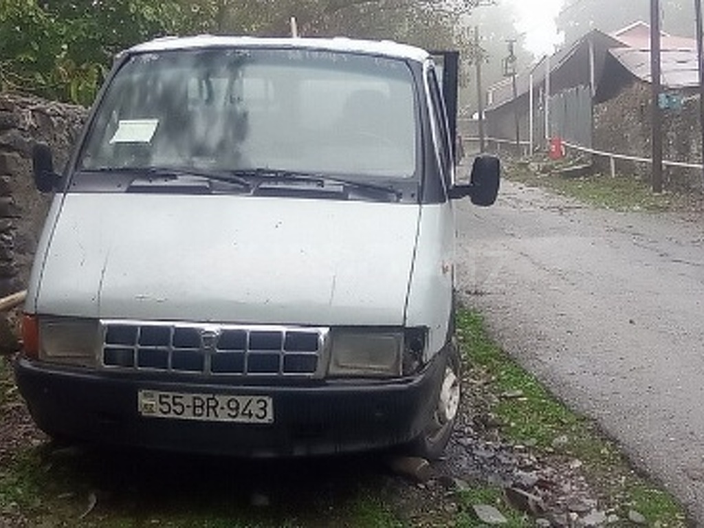 MARKALAR GAZ 33021 2000 Benzin 131 78000 km Mexanika
