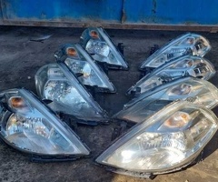 Ban-Kuza hissələr  Nissan, "Nissan Tiida" ön faraları