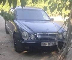 Mercedes E Class, 1997, 2.4L, 519418 km, Avtomat
