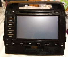 Monitor və audio sistemlər, "Toyota Land Cruiser LC200" monitoru