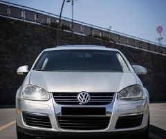 Volkswagen  Jetta, 2011, 2.5L, 188000 km, Avtomat