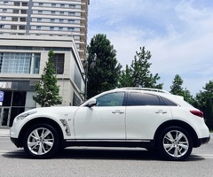 Infiniti  QX-series QX70, 2017, 3.7L, 127000 km, Avtomat