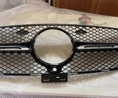 Mühərrik və hissələri, Radiator barmaqlığı