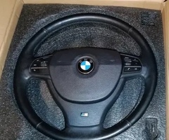 Sükan hissələri, Bmw sükanı